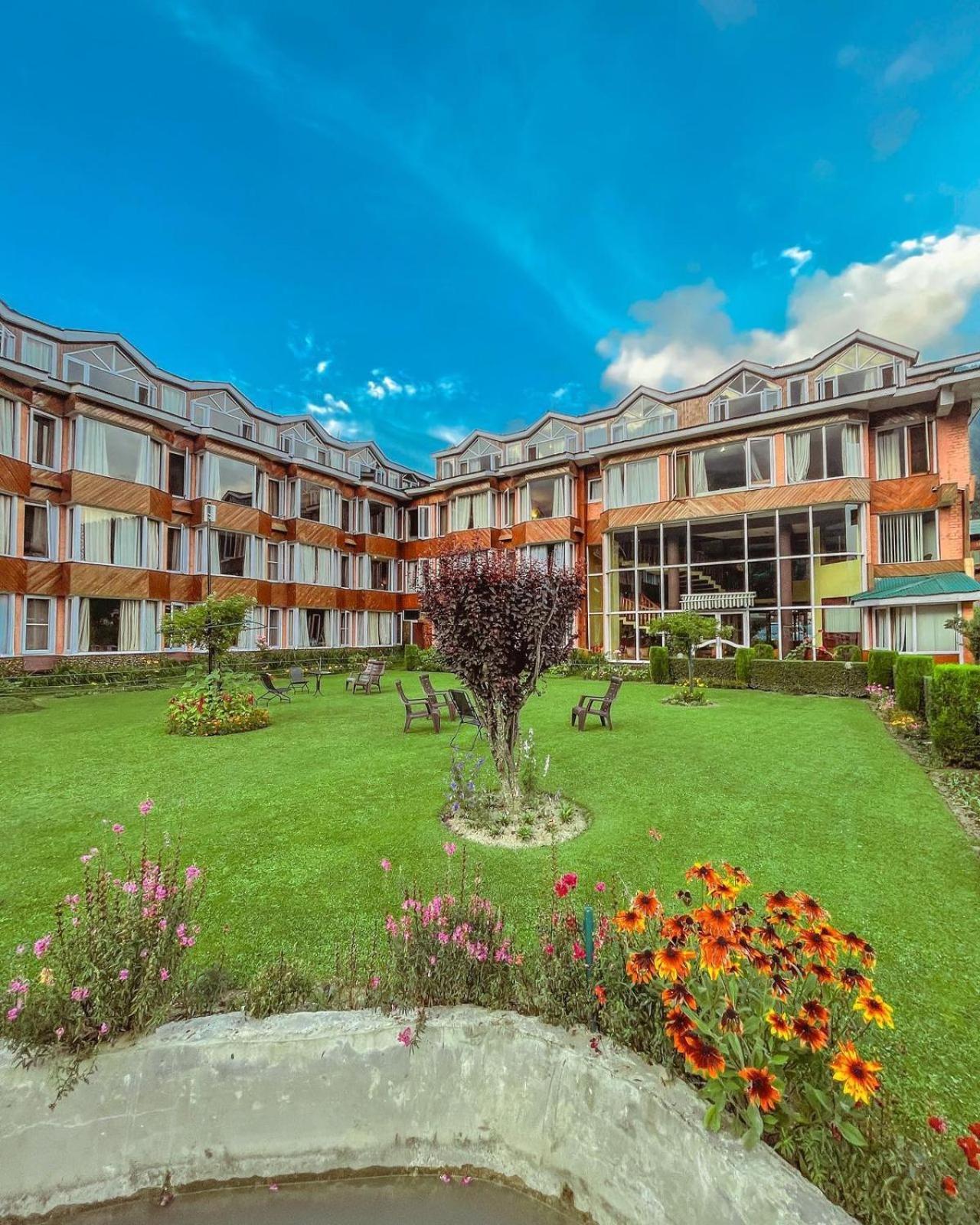The Quiet Resort Pahalgām Buitenkant foto